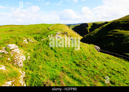 Winnats Pass, High Peak, Peak District National Paek, Derbyshire, England, Regno Unito Foto Stock