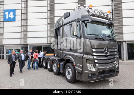 Mercedes Benz Actros heavy duty semirimorchio carrello Foto Stock