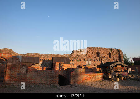 Rovine del Castello della città di Torun, Polonia, fortificazione medievale costruita dai Cavalieri Teutonici ordine Foto Stock