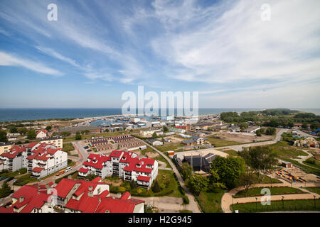 Città turistica di Wladyslawowo in Polonia nel Mar Baltico, vista aerea, cityscape dal di sopra, Pomerania, Kashubia regione. Foto Stock