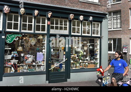 Mercato delle pulci negozio di antiquariato Prinsengracht Jordaan Amsterdam Paesi Bassi Foto Stock