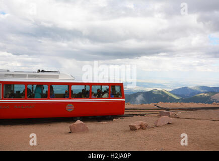 Pikes Peak Trenino a cremagliera, alla cima della montagna Foto Stock