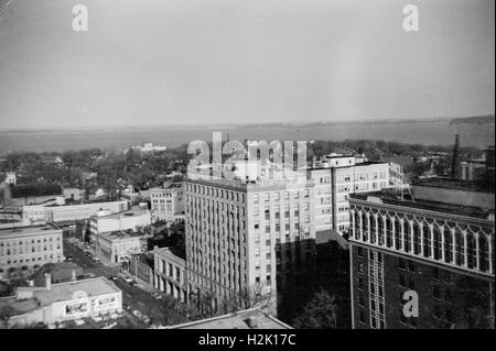 Unknown City, Stati Uniti - Gennaio 01, 1939: Vintage fotografia che illustra una vista aerea di un misterioso città americana, 1939 Foto Stock