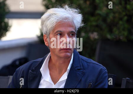 Roma, Italia. 29Sep, 2016. Pietro Orlandi durante il photocall di 'La verità sta in cielo", un film di Roberto Faenza, basato sulla storia di Emanuela Orlandi. © Matteo Nardone/Pacific Press/Alamy Live News Foto Stock