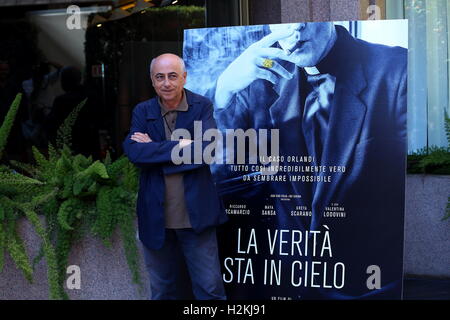 Roma, Italia. 29Sep, 2016. Il regista italiano Roberto Faenza durante il Photocall del suo film "La Verità sta in cielo". © Matteo Nardone/Pacific Press/Alamy Live News Foto Stock