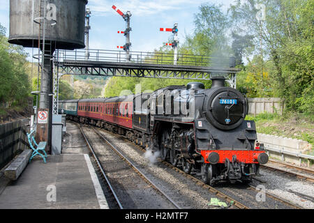 76079 posa come 76101 per il Gala scozzese sul NYMR a Grosmont.Maggio 2016. Foto Stock