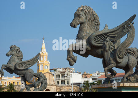 Grandi statue di Pegasus a Cartagena de Indias Foto Stock