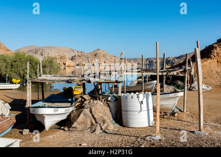 Piccolo porto di pescatori, Bandar Khayran, Oman Foto Stock