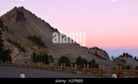 Sunrise presso la sentinella il sentiero di picco, visto dal parcheggio Foto Stock