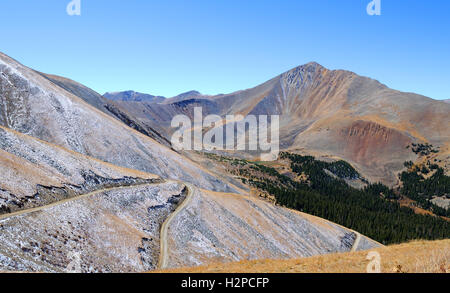 Montare Cronin in Colorado come si vede dalla Baldwin Gulch Jeep road vicino al Monte Antero Foto Stock