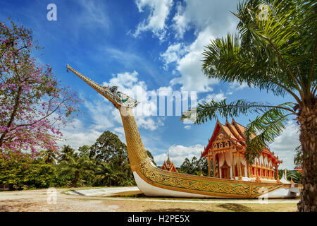 Thai tempio costruito nell'arca sul tropico Foto Stock