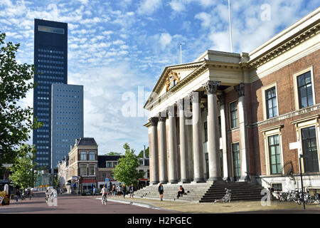 Leeuwarden del XIX secolo dal Gerechtshof di corte di giustizia Zaailand Piazza Città Vecchia Friesland Fryslan Paesi Bassi ( Achmeatower ) Foto Stock