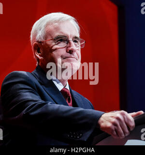 Labour Party Conference on 26/09/2016 a Liverpool ACC, Liverpool. Persone nella foto: John McDonnell, Cancelliere ombra, indirizzi conferenza sul giorno 2 . Foto di Julie Edwards. Foto Stock