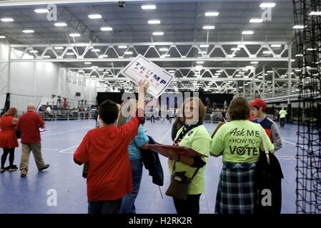 Manheim, PA, Stati Uniti d'America. 1 Ott 2016. Candidato presidenziale repubblicano Donald Trump raduni in a Mannheim, Lancaster County, PA, in data 1 ottobre 2016. Credito: Bastiaan Slabbers/ZUMA filo/Alamy Live News Foto Stock