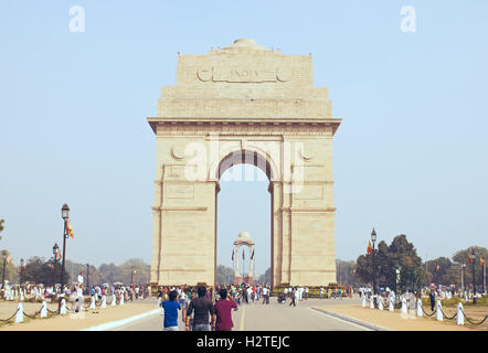Delhi, India, Novembre 31, 2011: porta contro Foto Stock