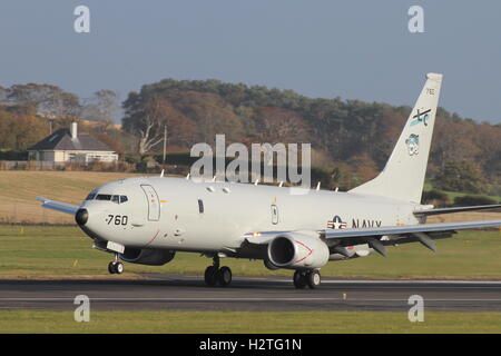 168760, un Boeing P-8A Poseidon azionato dal Navy US, a Prestwick International Airport durante l'esercizio comune della Warrior 15-2. Foto Stock