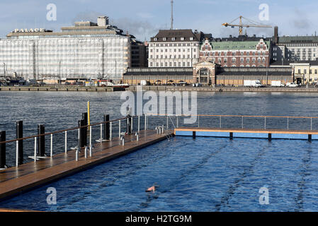 Piscina Allas Seapool in South-Port, Helsinki, Finlandia Foto Stock