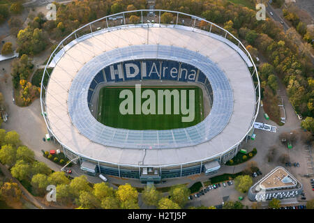 HDI Arena presso la Hannover Maschsee, HDI Arena, Hannover, Hannover 96 football Stadium, Hannover, Bassa Sassonia, Germania, Europa Foto Stock