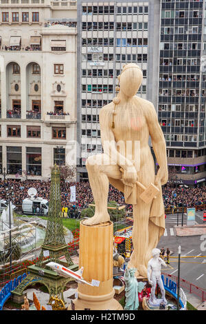 Falla di Plaza del Ayuntamiento ,Fallas Festival,Valencia,Spagna Foto Stock