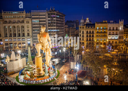 Falla di Plaza del Ayuntamiento ,Fallas Festival,Valencia,Spagna Foto Stock