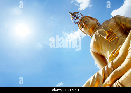 Golden statua del Buddha. Della Thailandia Foto Stock