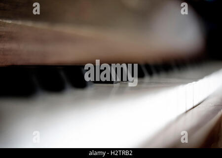 Vista interna dei tasti di pianoforte Foto Stock