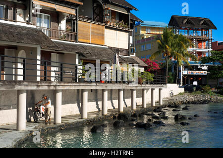 Case vicino la spiaggia di Grand Baie, Riviere Du Rempart, Mauritius, Oceano indiano, Africa Foto Stock