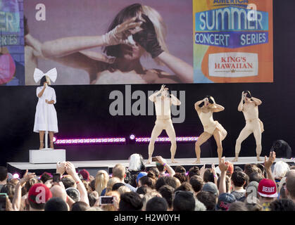 Sia su Good Morning America Concerto estivo dotato di serie: ISA Dove: New York New York, Stati Uniti quando: 22 Lug 2016 Foto Stock