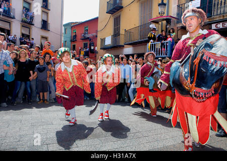 "Io Turcs cavallets'(turchi e cavalli-Turcos y caballitos)."Patum de Lluiment' (Patum de lucimiento-vetrina Patum).Plaça de Sa Foto Stock