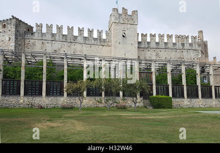 Zitronen-gewachshauser, Zitronenabau, Zitronengarten, gardasee Foto Stock