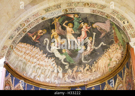 Retablo (1430-1450) della vecchia cattedrale o Catedral Vieja di Salamanca, Spagna. Foto Stock