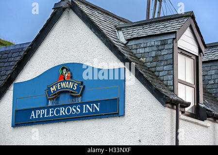 Segno di Applecross Inn, Wester Ross, Highlands scozzesi, Scotland, Regno Unito Foto Stock