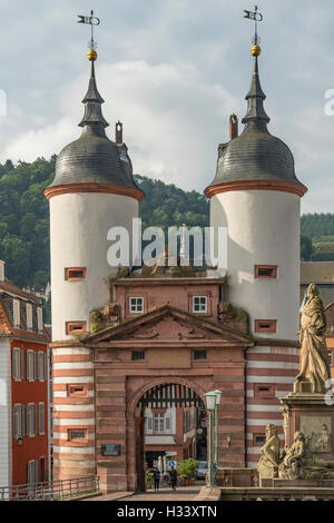 Bruckentor, Karl Theodor Brucke, Heidelberg, Baden-Württemberg , Germania Foto Stock