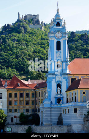 Augustiner-Chorherren-Stift mit Klosterkirche und Burgruine in Duernstein, Niederoesterreich, Oesterreich Foto Stock