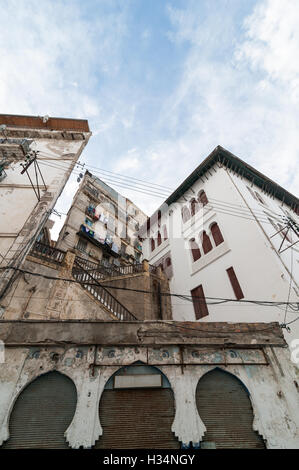 Una parte antica della città vecchia di Algeria, chiamato casbah(kasaba).La città vecchia è a 122 metri (400 ft) sopra il livello del mare. Foto Stock