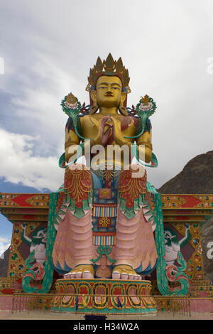 Maitreya Buddha, Diskit Monastero, Jammu e Kashmir India Foto Stock