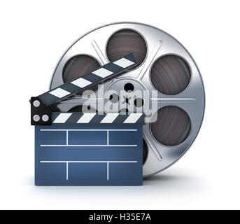 Clap-board e bobina di pellicola su sfondo bianco (fatto in 3D rendering) Foto Stock