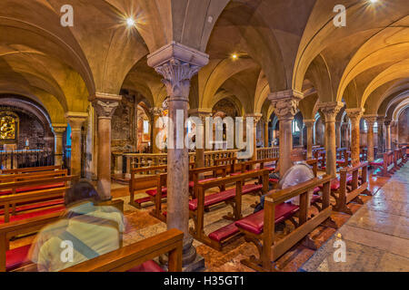 Italia Emilia Romagna Modena Interno Cattedrale - Cripta Foto Stock