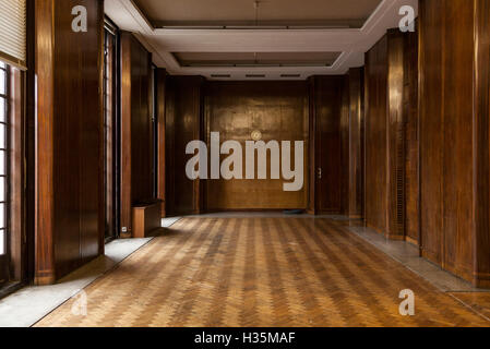 Vista interna di Hornsey Town Hall, Crouch End, Inghilterra, da Reginald Harold Uren. Foto Stock