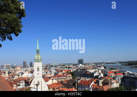 Città di Bratislava - Vista dal castello Foto Stock