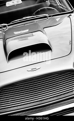 Raro 1960 Aston Martin DB4 Serie 1. Guida a sinistra. Regno Unito. Abstract. In bianco e nero Foto Stock