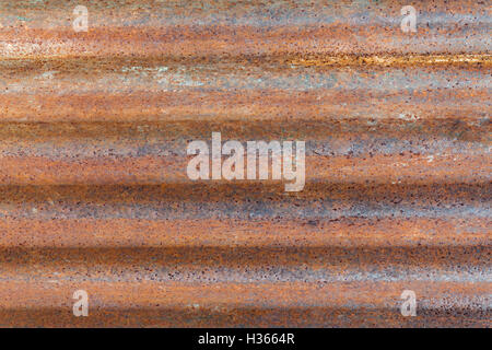 Rusty galvanizzare texture di sfondo metallica orizzontale ampia Foto Stock