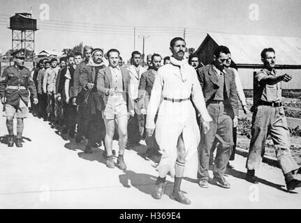 Arabi ed Ebrei reclute nella II Guerra Mondiale in Palestina, 1940 Foto Stock