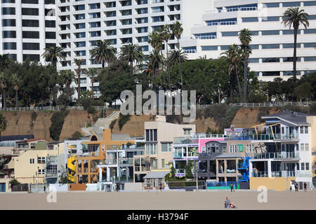 Case e appartamenti sulla spiaggia di Santa Monica Beach.Santa Monica, California, Stati Uniti d'America Foto Stock