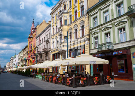 Pijalnia bar e ristorante Le Terrazze, Piotrkowska, Main Street, a Lodz, Polonia centrale Foto Stock