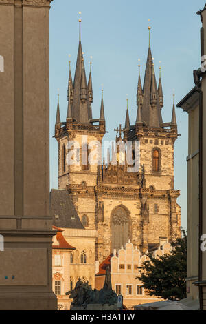La chiesa di Nostra Signora di Týn a Praga, Repubblica Ceca. Foto Stock