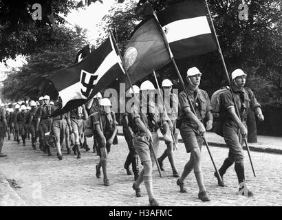 Il tedesco gli espatriati in gioventù hitleriana camp in Rheinsberg, 1935 Foto Stock