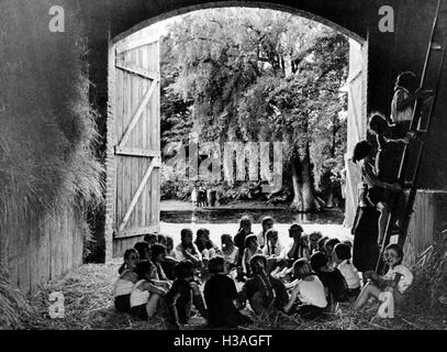 Il BDM ragazze trascorrere la notte sul paesaggio, 1938 Foto Stock