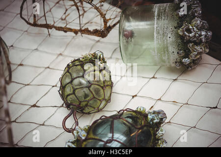 Fatti a mano articoli di vetro soffiato sul display Foto Stock