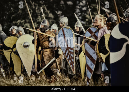 1066 battaglia di Hastings rievocazione. La battaglia. East Sussex. In Inghilterra. Regno Unito Foto Stock